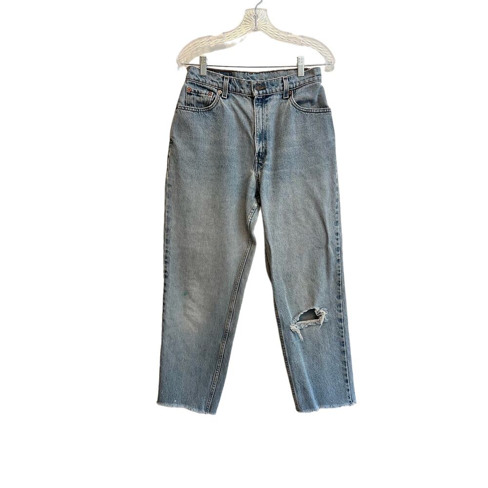 Vintage Levi’s Red Tab 550 Relaxed Fit Tapered Leg Distressed Jeans Size: 6